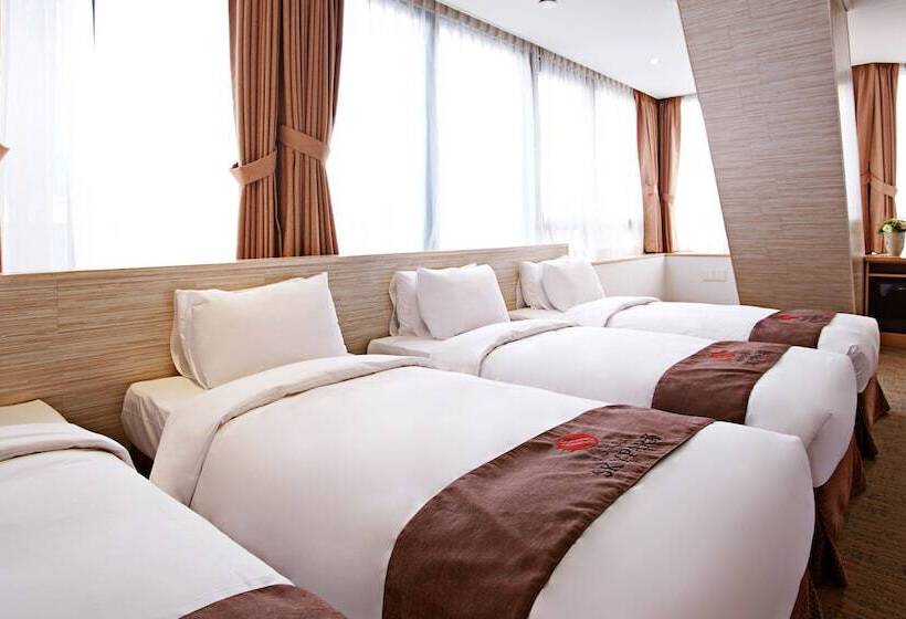 Camera Quadrupla Standard, Skypark Myeongdong 2