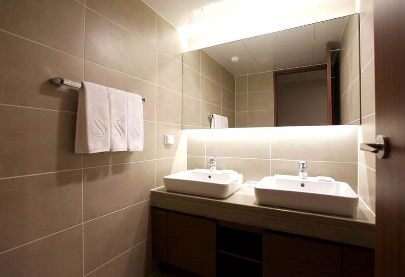 Номер Стандарт Трехместный, Skypark Myeongdong 2