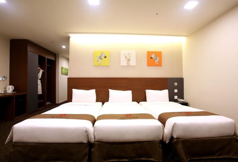 Номер Стандарт Трехместный, Skypark Myeongdong 2