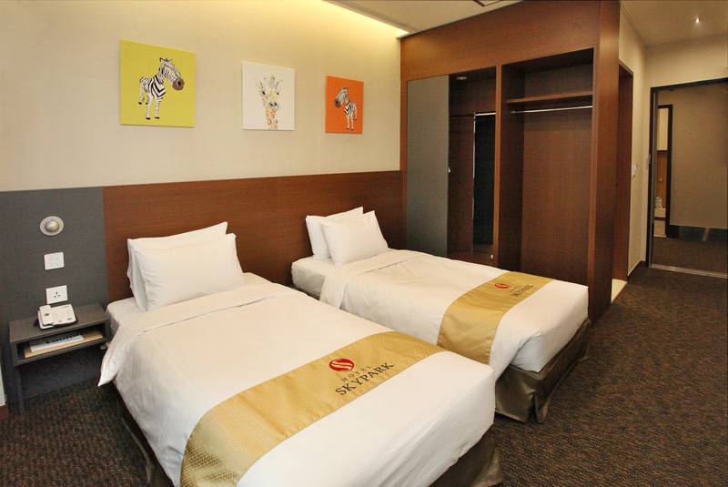 Camera Standard, Skypark Myeongdong 2