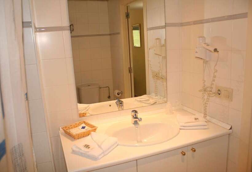 اتاق استاندارد سه نفره, Sucara