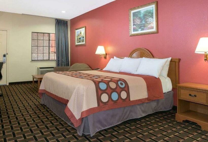 Номер Стандарт Кровать Кинг Адаптированный для Инвалидов, Super 8 By Wyndham Stafford Sugarland Area