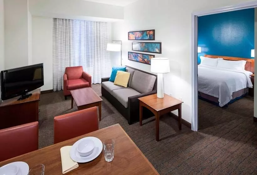 Standard-studio, Residence Inn Houston West Energy Corridor
