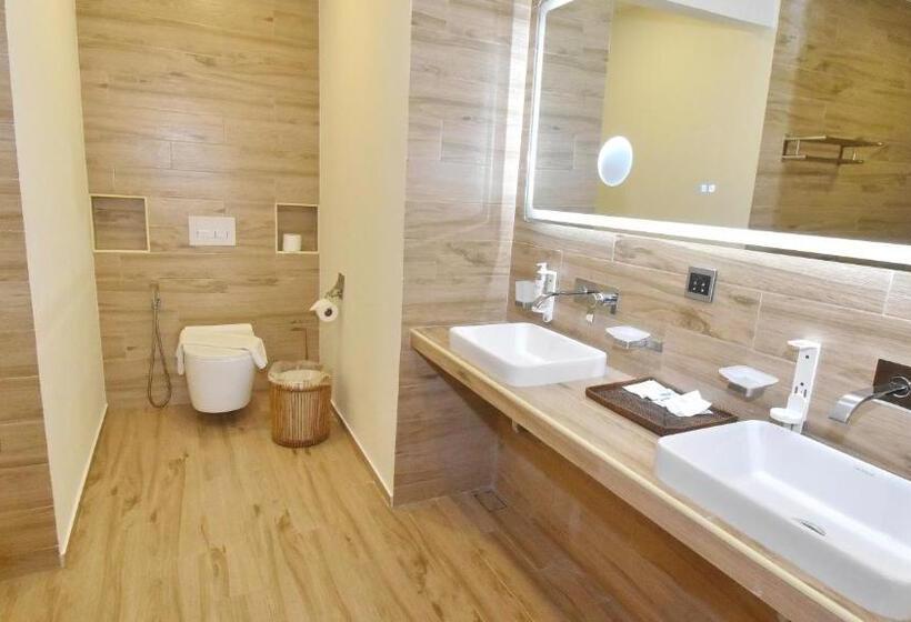 스위트, Ambassador In Paradise