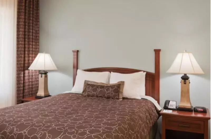 身障者適用スイートルーム, Staybridge Suites Lafayette Airport, An Ihg