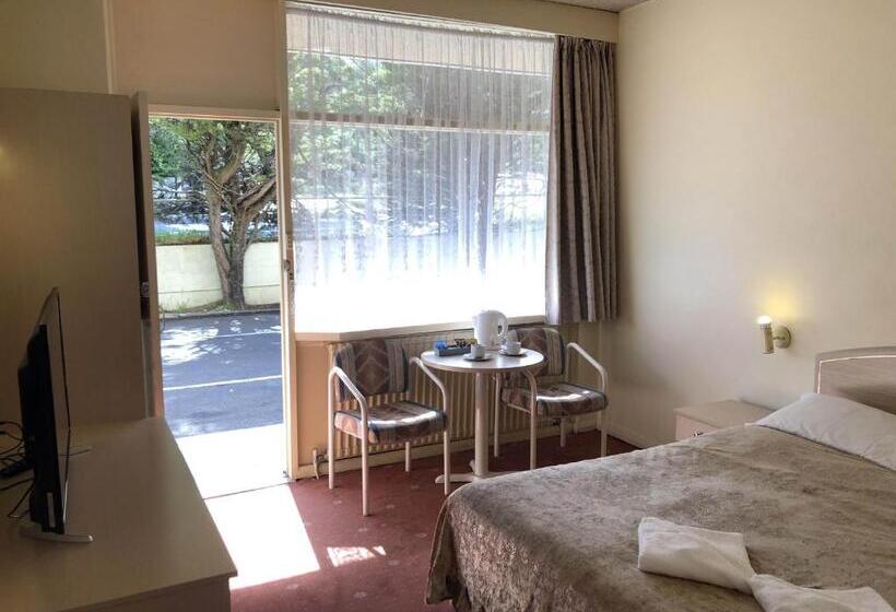 חדר סטנדרט עם מיטת קווין, The Clarendon Motel Katoomba