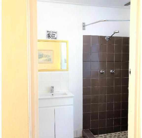 חדר סטנדרט לשלושה, The Clarendon Motel Katoomba