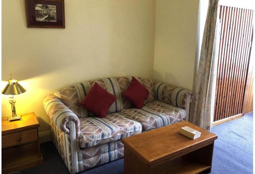 Классический Номер, The Clarendon Motel Katoomba