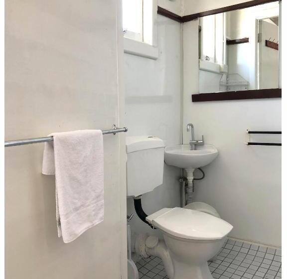 חדר משפחתי, The Clarendon Motel Katoomba