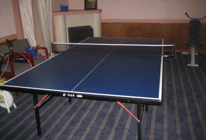 חדר משפחתי, The Clarendon Motel Katoomba