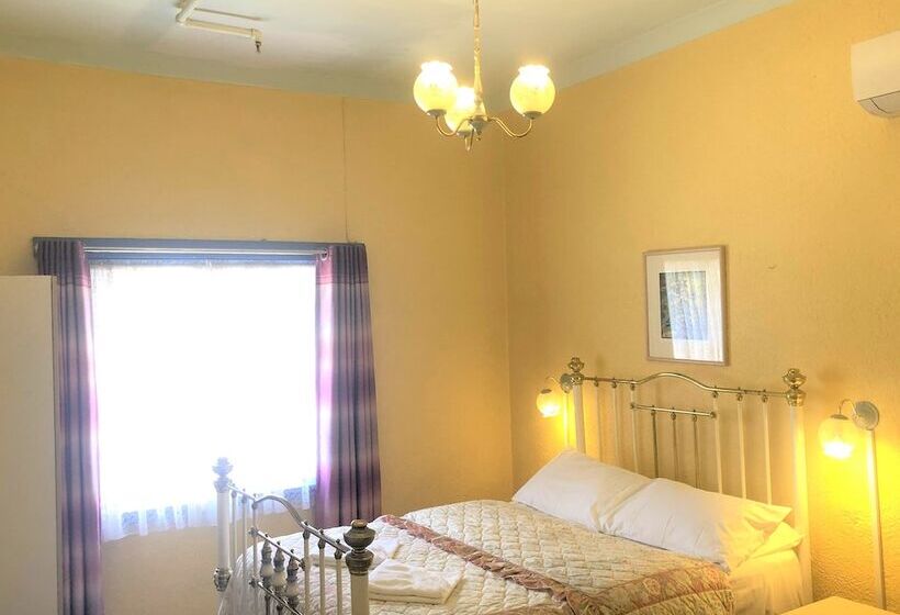 Классический Номер, The Clarendon Motel Katoomba