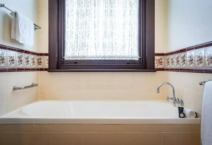 اتاق استاندارد با تخت بزرگ, Ballina Manor Boutique