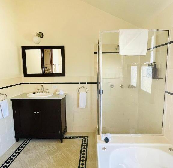 اتاق استاندارد با تخت بزرگ, Ballina Manor Boutique