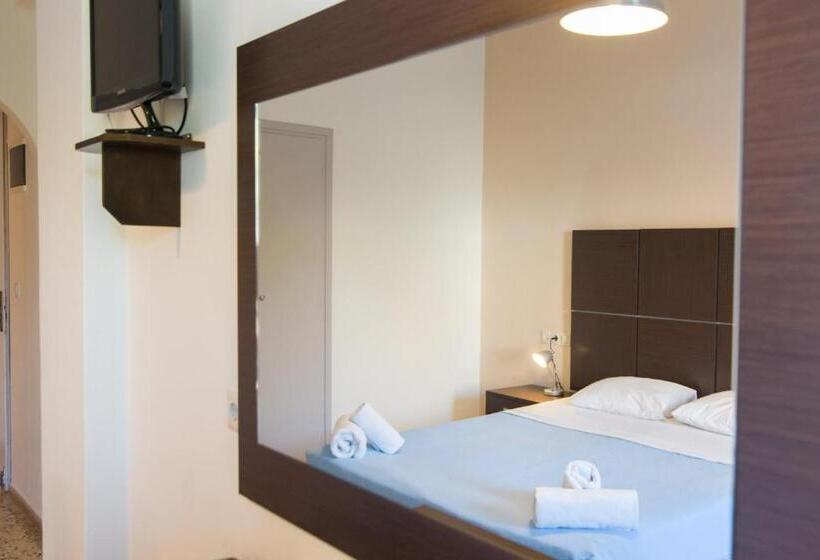 Номер Стандарт, Kamari Blue Boutique