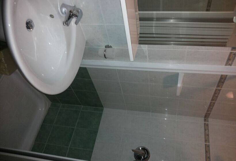 标准间, Le Querce