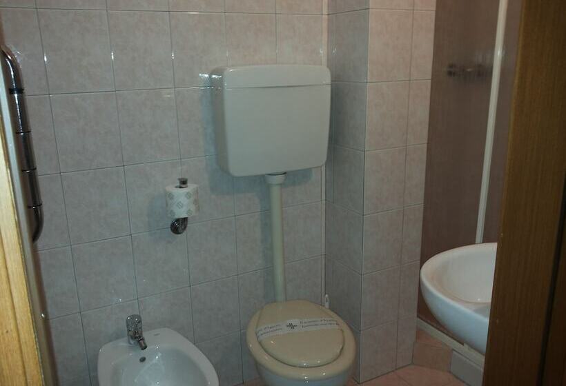 标准间, Le Querce