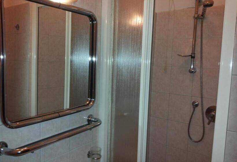 标准间, Le Querce