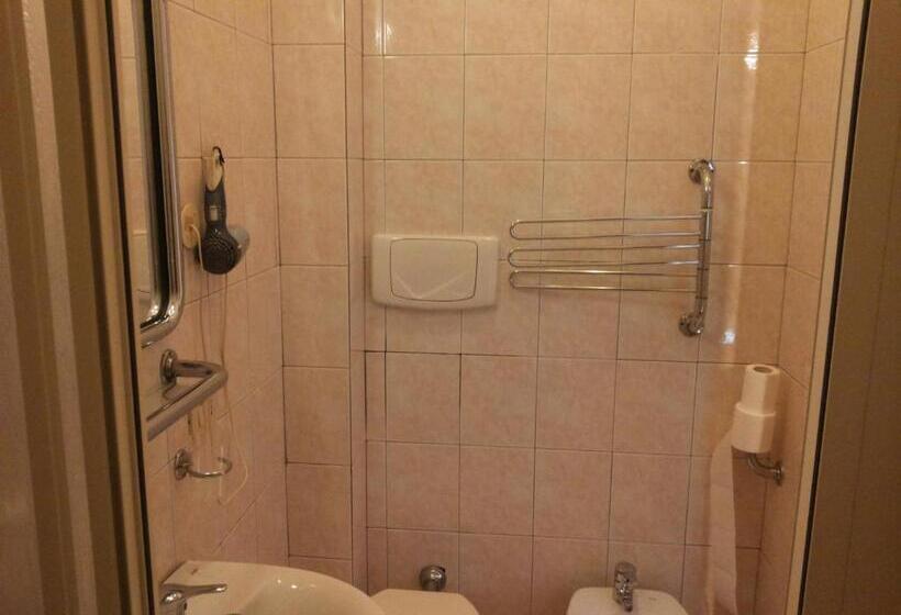 标准间, Le Querce