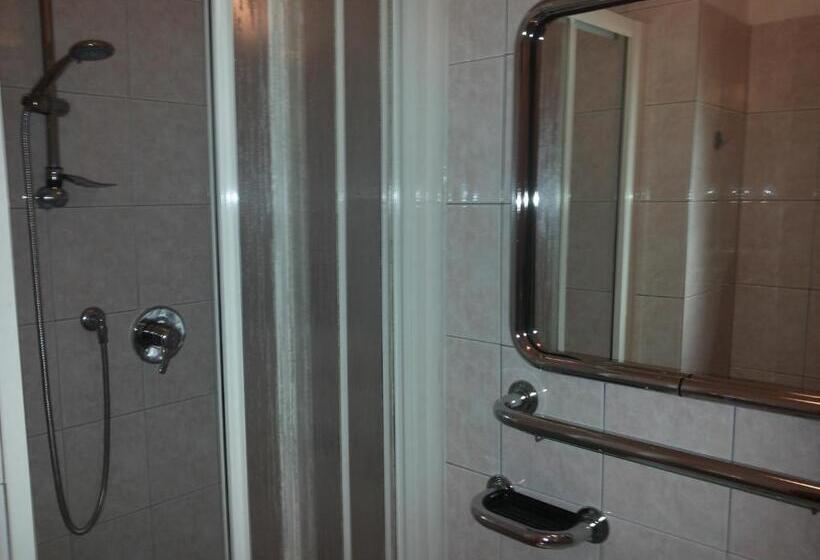 标准间, Le Querce