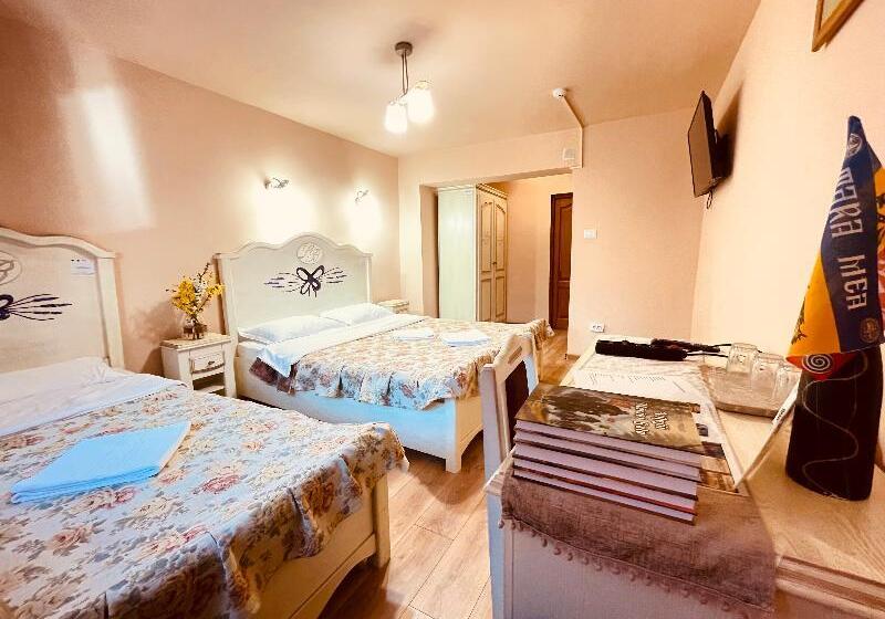 חדר דלוקס לשלושה, Leaganul Bucovinei Guest House