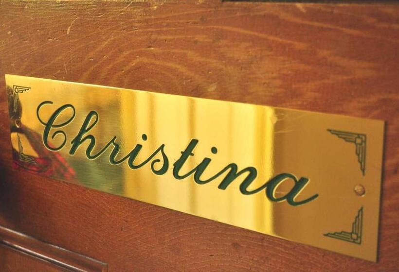 スタンダードルーム, Ormiston House