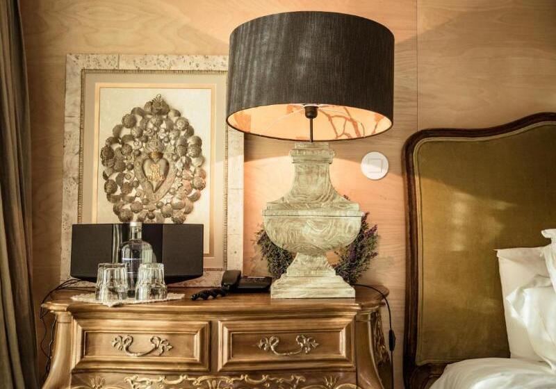 スタンダードルーム, Ormiston House