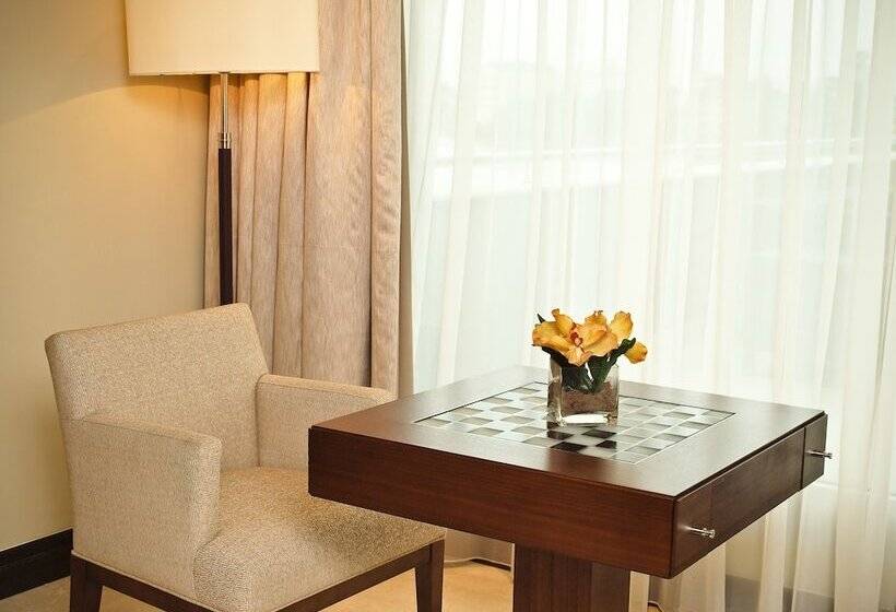 اتاق اجرایی, Radisson Blu Anchorage