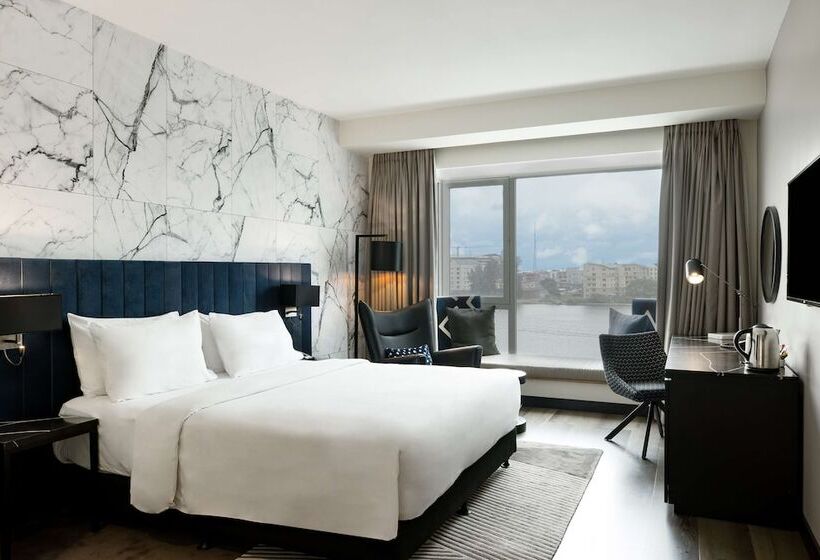 اتاق پریمیوم با چشمانداز دریاچه, Radisson Blu Anchorage