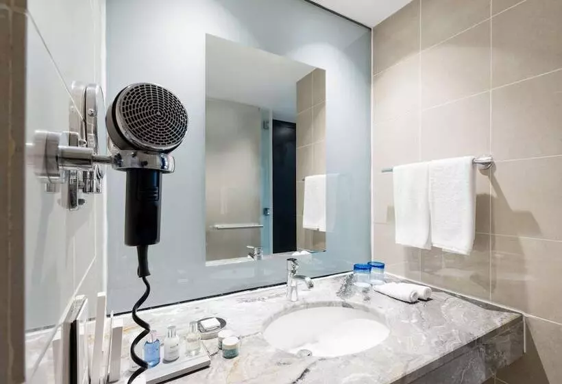 Premium Room City View, Radisson Blu Anchorage