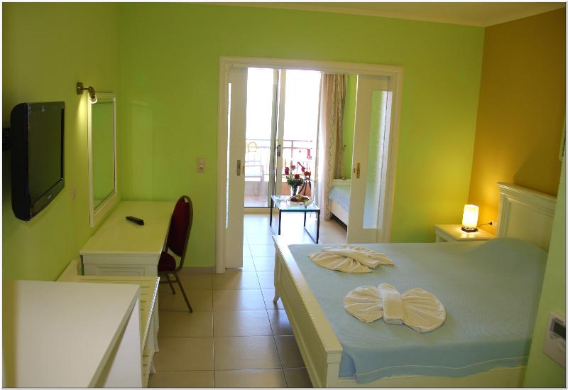 غرفة عائلية مطلّة علي البحر, White Olive Elite Rethymno