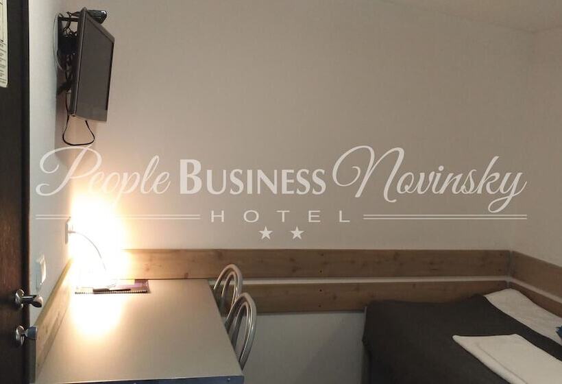 חדר סטנדרט יחיד, People Business Novinsky