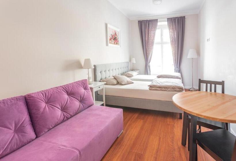 اتاق استاندارد, Babel Hostel, Dworzec Pkp, Rynek