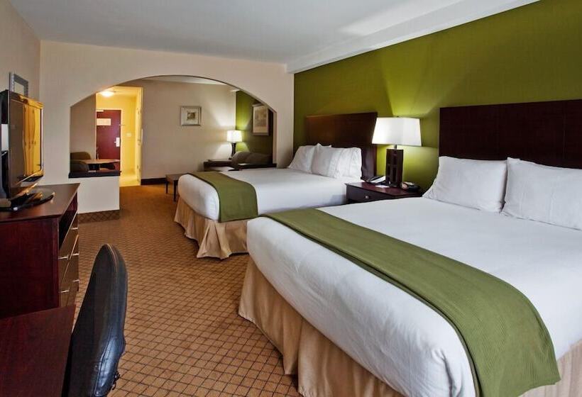 סוויטה, Holiday Inn Express Hotel & Suites Columbus Fort Benning, An Ihg