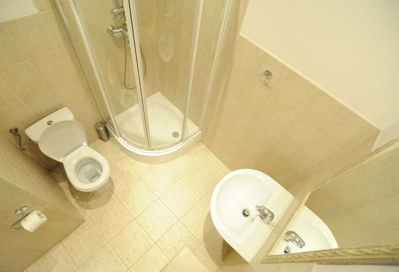 Четырехместный Номер Стандарт, Hostel Deco