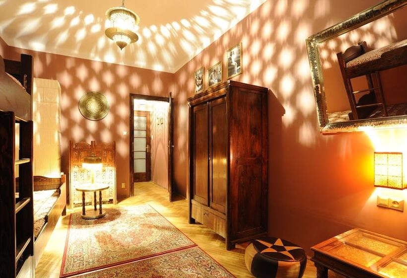 スタンダード４人部屋, Hostel Deco