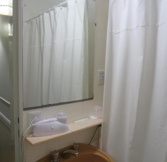 اتاق استاندارد سه نفره, Facon Grande