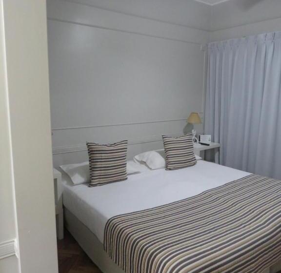 اتاق خانوادگی, Facon Grande