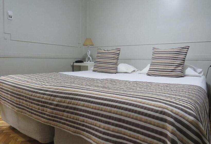 اتاق خانوادگی, Facon Grande