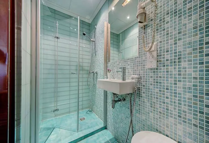 اتاق استاندارد یک نفره, Boutique Hotel Golden Triangle