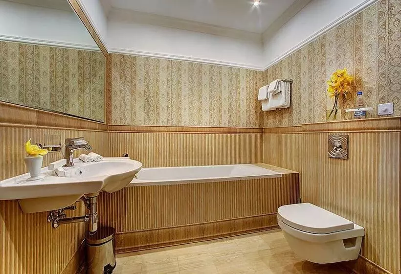اتاق لوکس, Boutique Hotel Golden Triangle