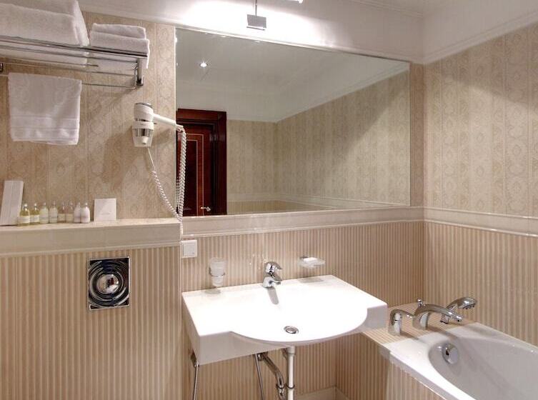 디럭스 룸, Boutique Hotel Golden Triangle