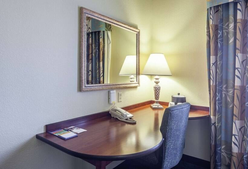 스탠다드 룸 더블 침대 2개, Hampton Inn Martinsburg Southinwood