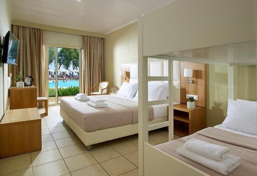 家庭间, Malia Bay Beach Hotel & Bungalows