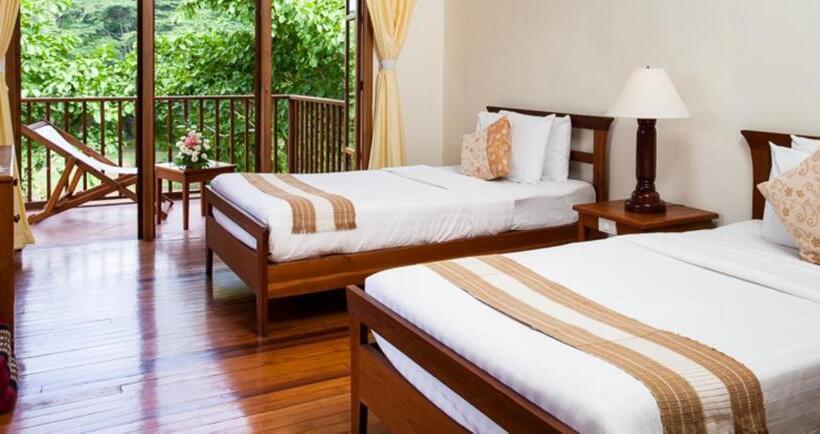 디럭스 룸, Riverhouse Resort