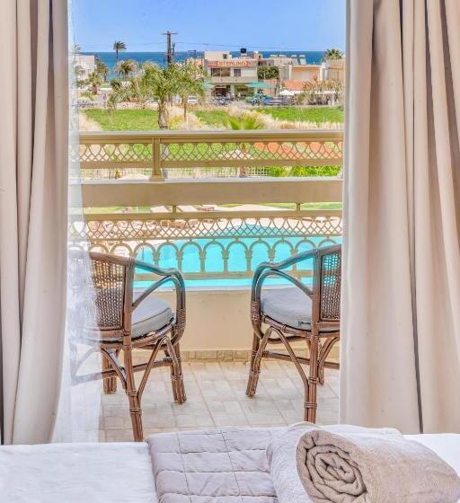 إستوديو سوبيريور, Socrates Hotel Malia Beach