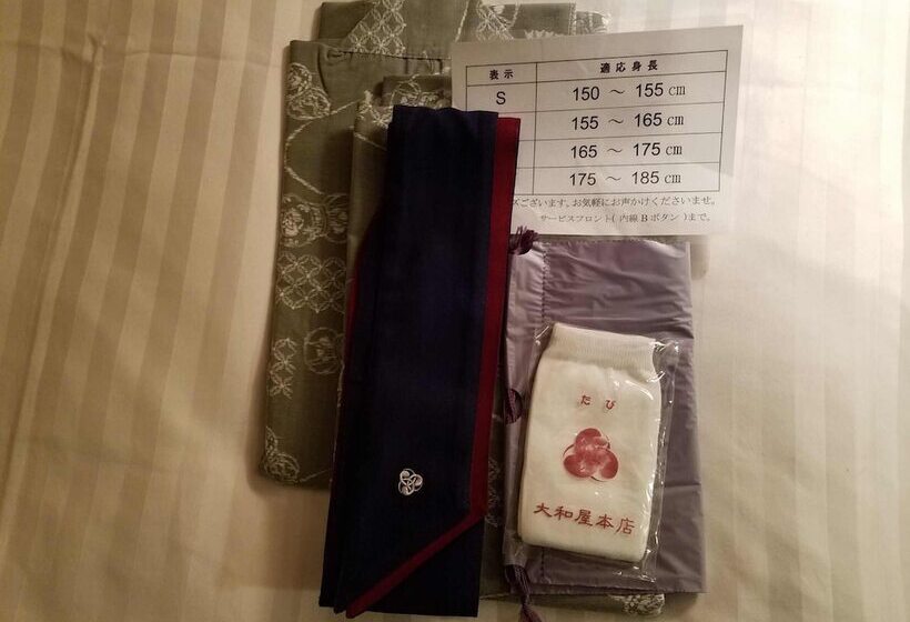 غرفة قياسية فردية, Yamatoya Honten