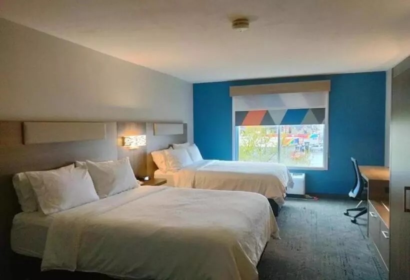 バスタブ付きスタンダードルーム, Holiday Inn Express Lapeer, An Ihg