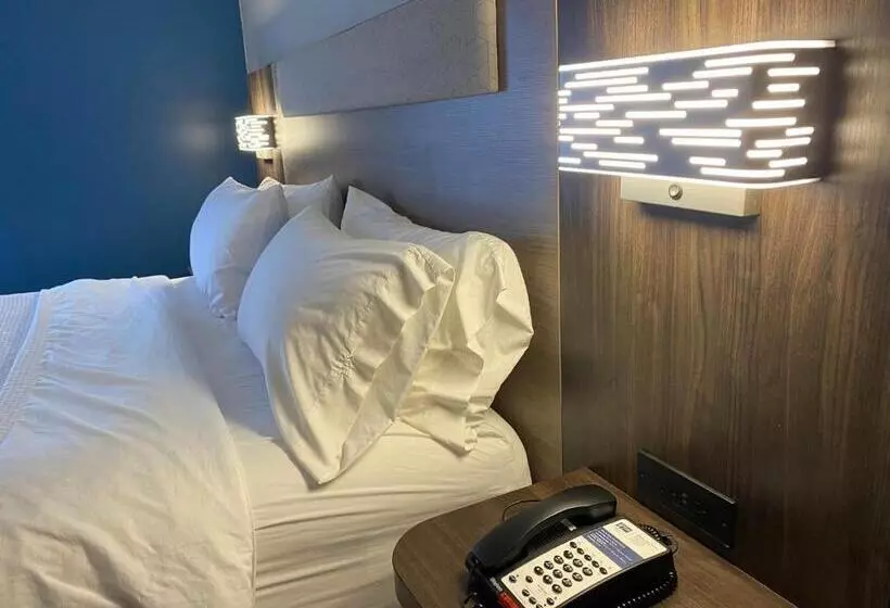 エクゼクティブスイート, Holiday Inn Express Plymouth, An Ihg