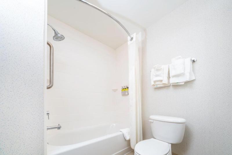 身障者適用スタンダードルーム, Holiday Inn Express Rochelle, An Ihg