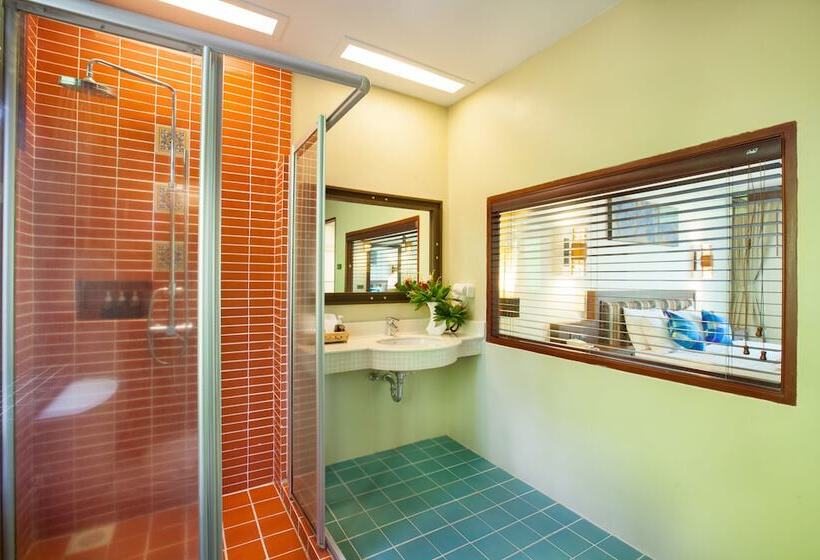 디럭스 룸, Khaolak Bayfront Resort